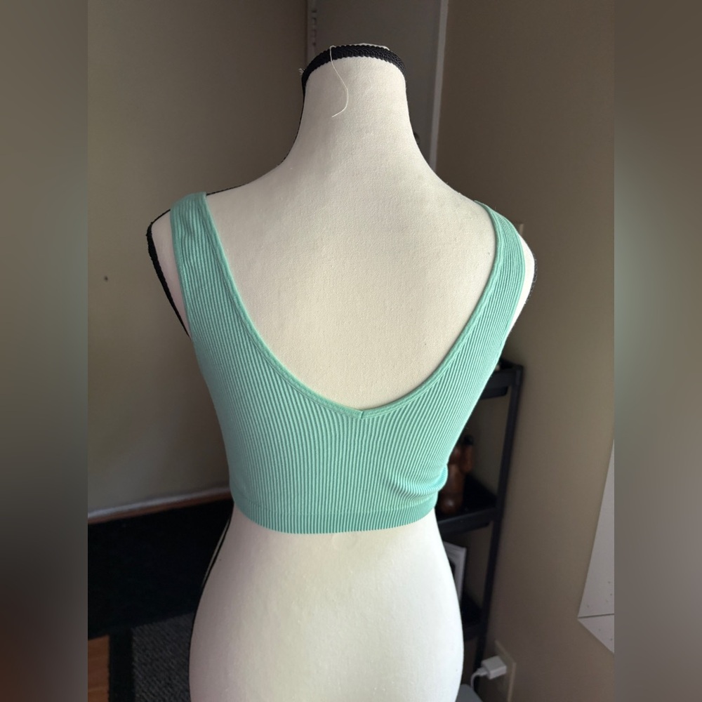 Garage Ribbed Tank Top - Picture 3 of 4